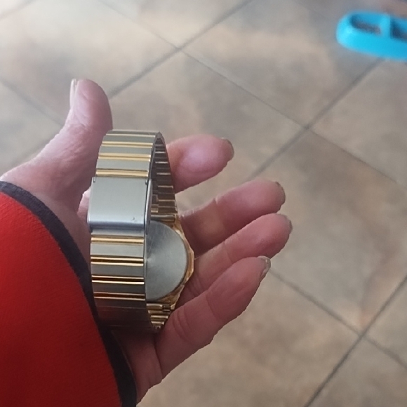 Geneva Gold and Silver Women's Watch - Picture 4 of 4